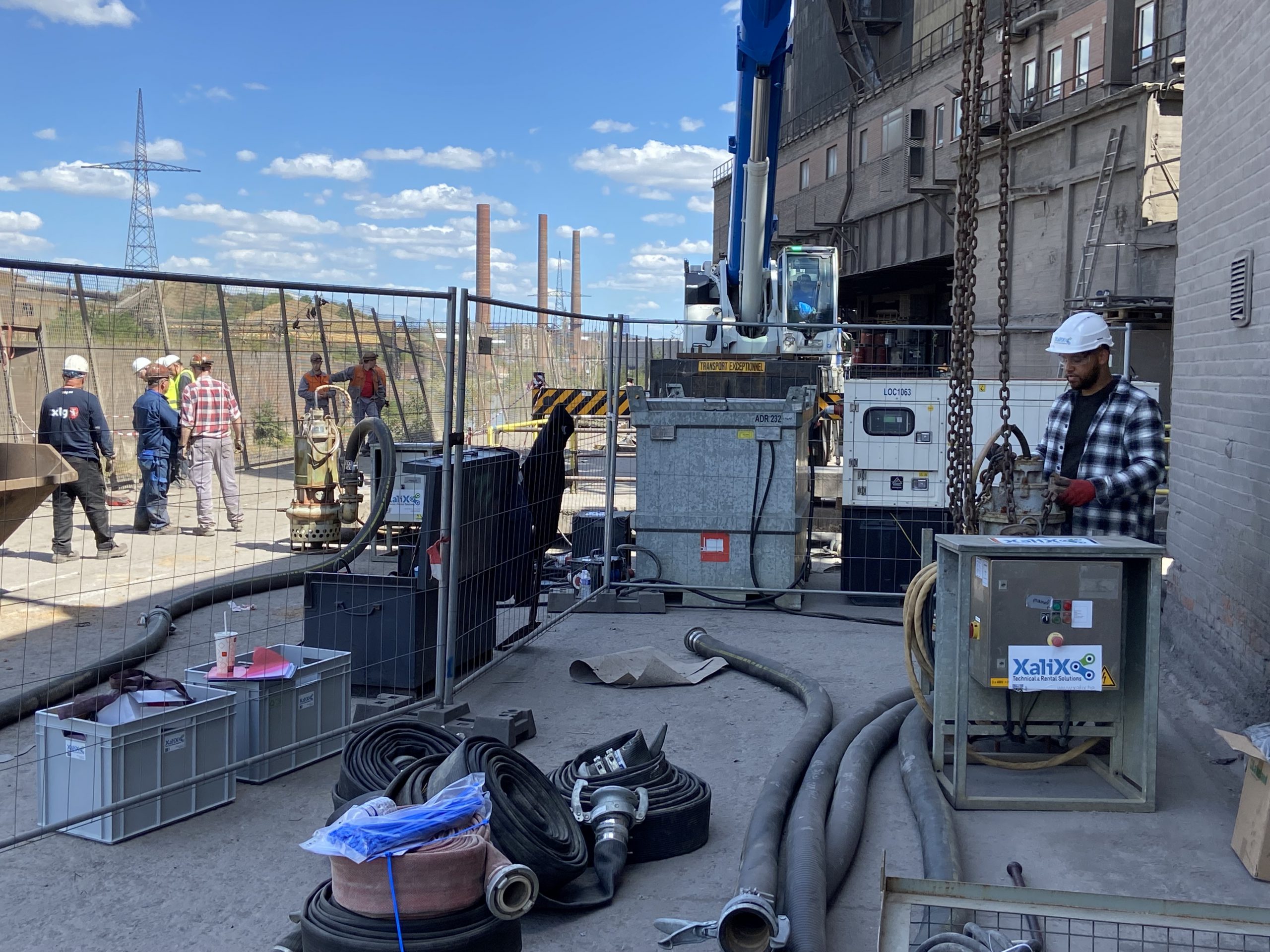 montage d'un système de pompage lors d'une maintenance