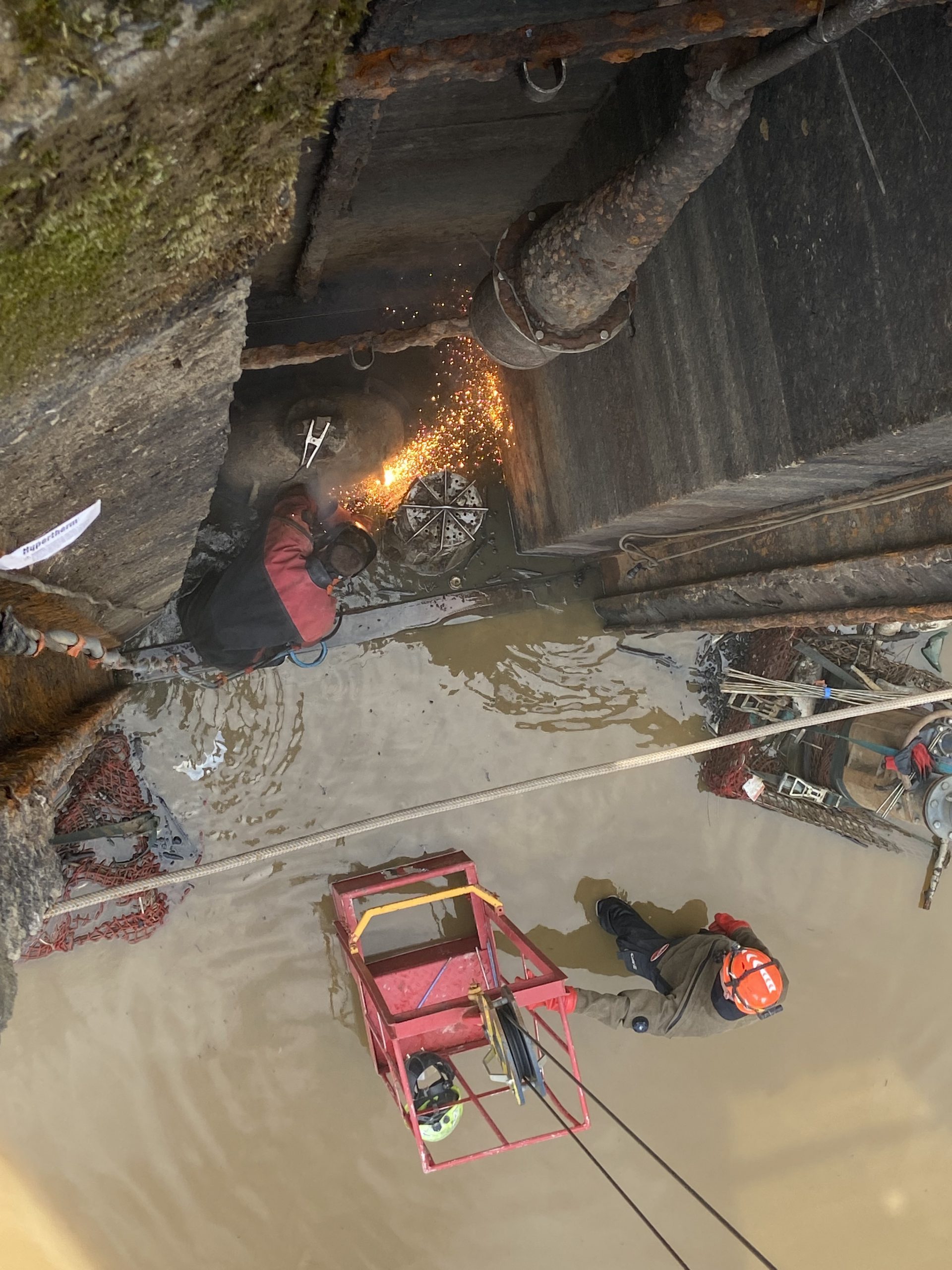 usage de panier de descente pour accès zone